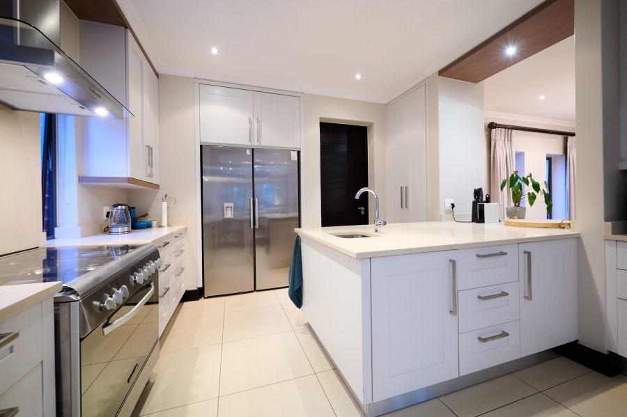 4 Bedroom Property for Sale in Waterfall Country Estate Gauteng