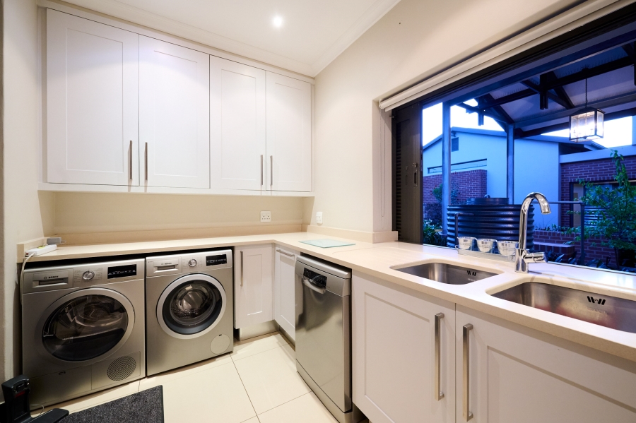 4 Bedroom Property for Sale in Waterfall Country Estate Gauteng