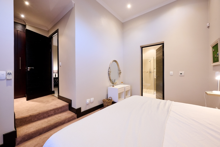 4 Bedroom Property for Sale in Waterfall Country Estate Gauteng
