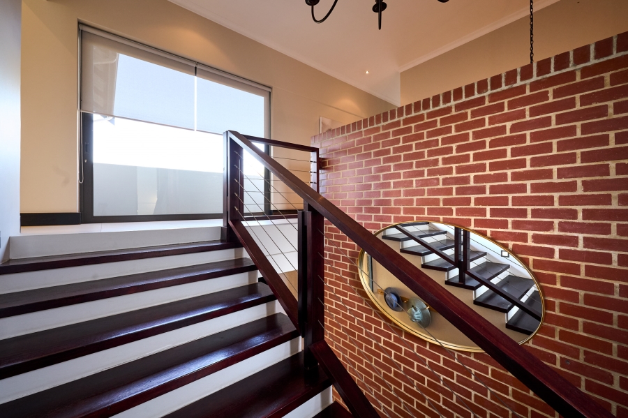 4 Bedroom Property for Sale in Waterfall Country Estate Gauteng