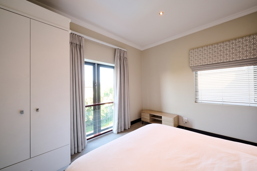 4 Bedroom Property for Sale in Waterfall Country Estate Gauteng