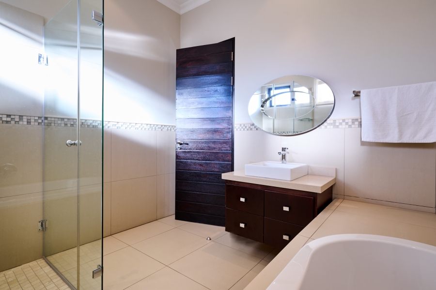 4 Bedroom Property for Sale in Waterfall Country Estate Gauteng