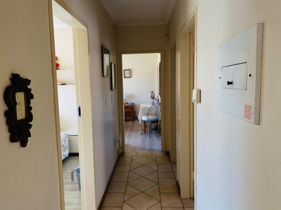 4 Bedroom Property for Sale in Garsfontein Gauteng