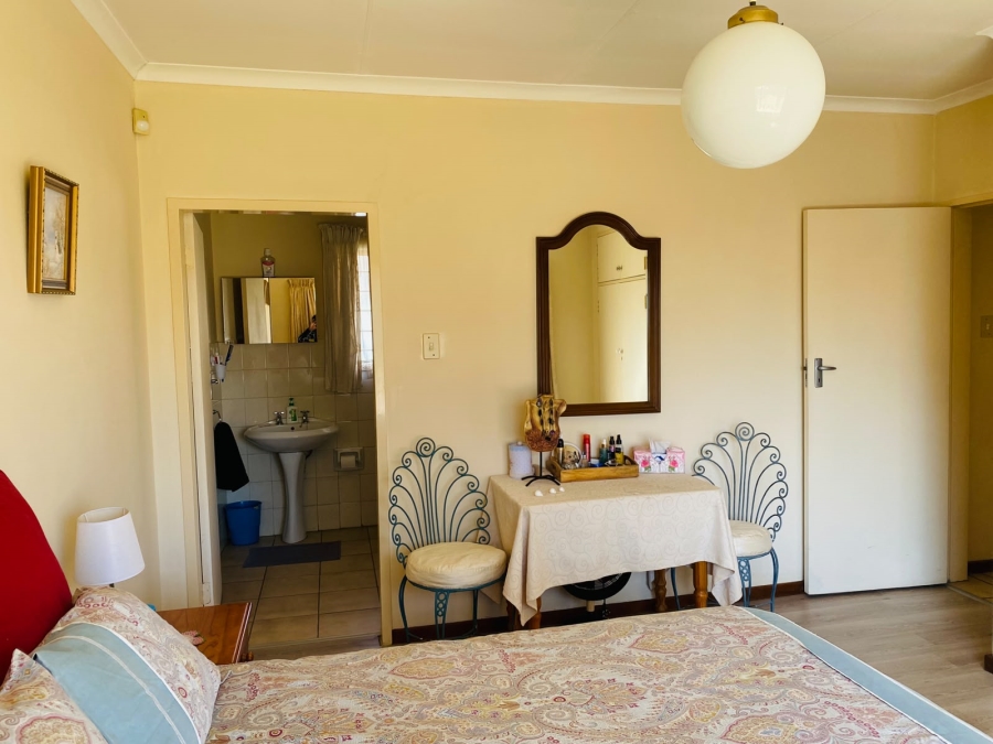 4 Bedroom Property for Sale in Garsfontein Gauteng