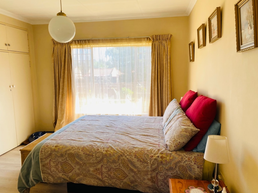 4 Bedroom Property for Sale in Garsfontein Gauteng