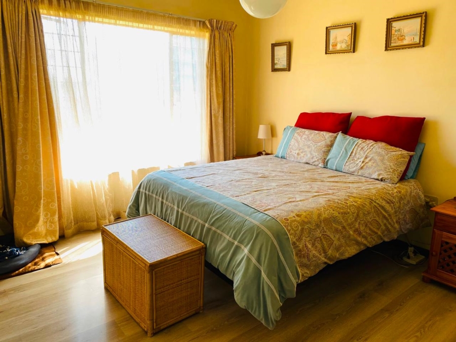 4 Bedroom Property for Sale in Garsfontein Gauteng