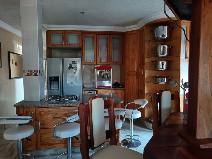 3 Bedroom Property for Sale in Zambezi Country Estate Gauteng