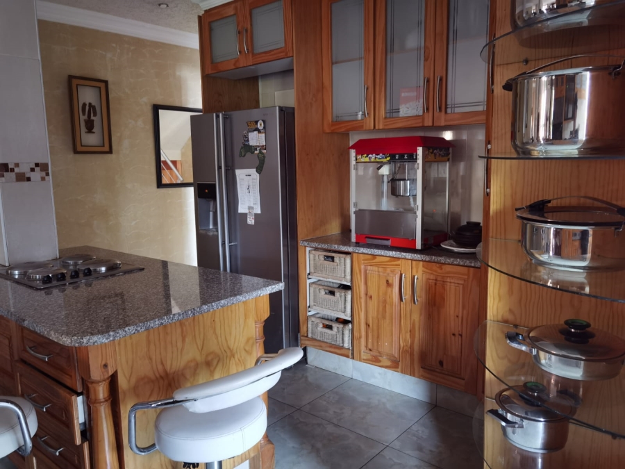 3 Bedroom Property for Sale in Zambezi Country Estate Gauteng