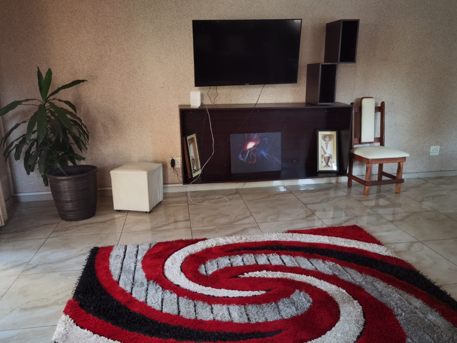 3 Bedroom Property for Sale in Zambezi Country Estate Gauteng