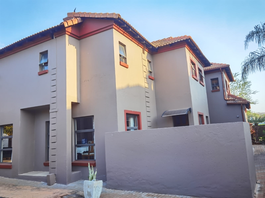 3 Bedroom Property for Sale in Zambezi Country Estate Gauteng