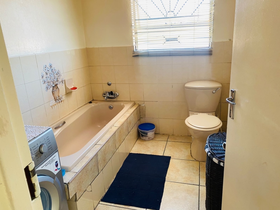 3 Bedroom Property for Sale in Soshanguve UU Gauteng