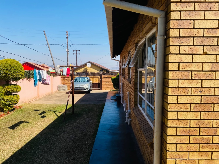 3 Bedroom Property for Sale in Soshanguve UU Gauteng