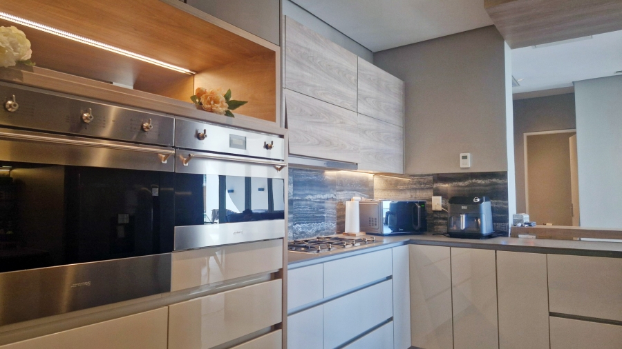 To Let 3 Bedroom Property for Rent in Rosebank Gauteng