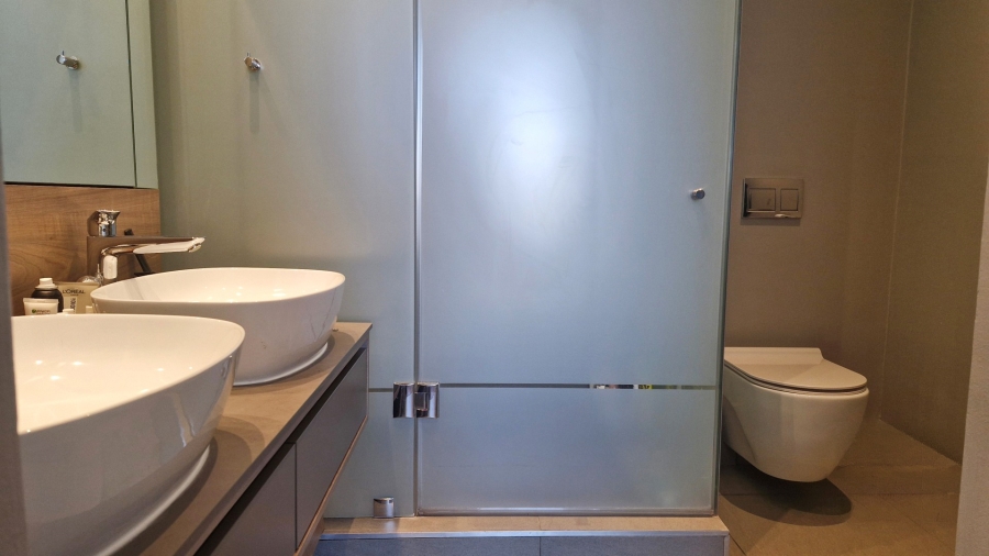 To Let 3 Bedroom Property for Rent in Rosebank Gauteng