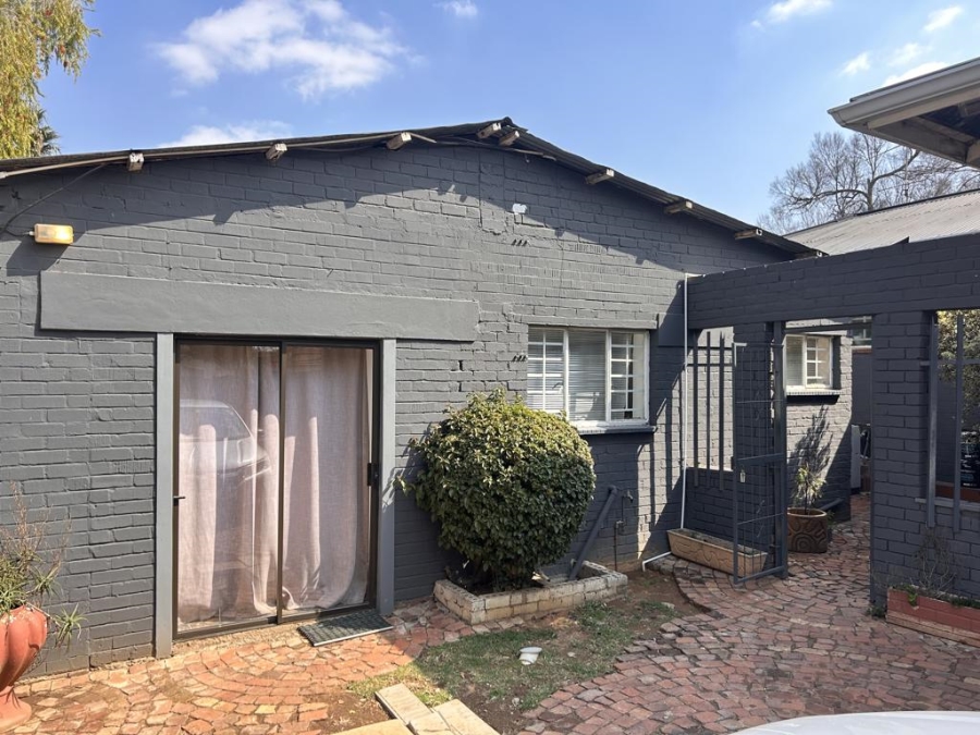 To Let 3 Bedroom Property for Rent in Sandringham Gauteng