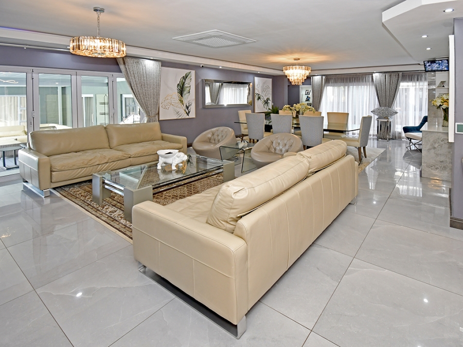 4 Bedroom Property for Sale in Hurlingham Manor Gauteng