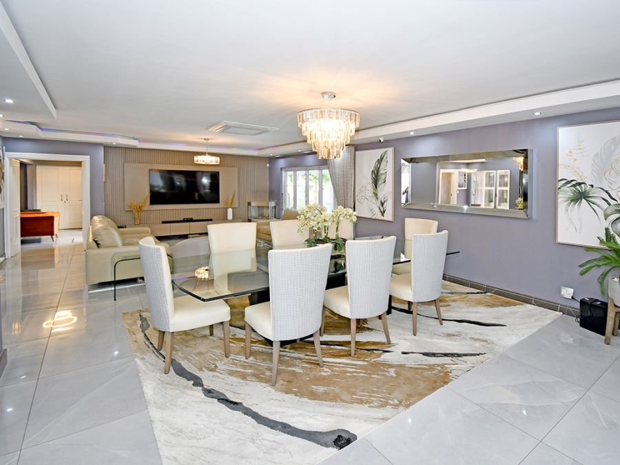 4 Bedroom Property for Sale in Hurlingham Manor Gauteng