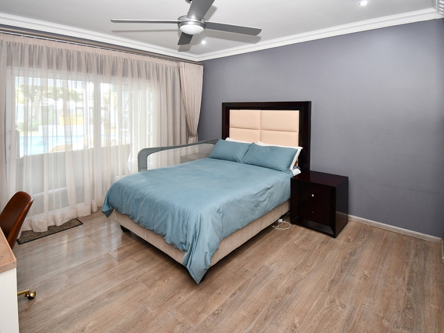 4 Bedroom Property for Sale in Hurlingham Manor Gauteng