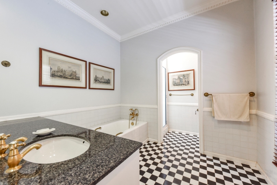 5 Bedroom Property for Sale in Hyde Park Gauteng