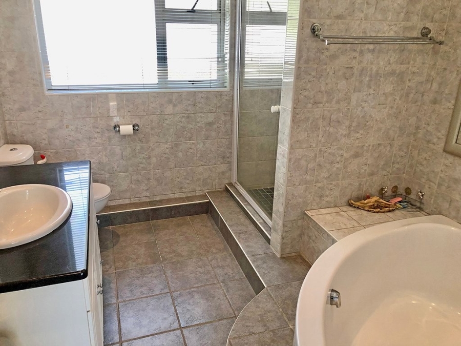 3 Bedroom Property for Sale in Glenhazel Gauteng