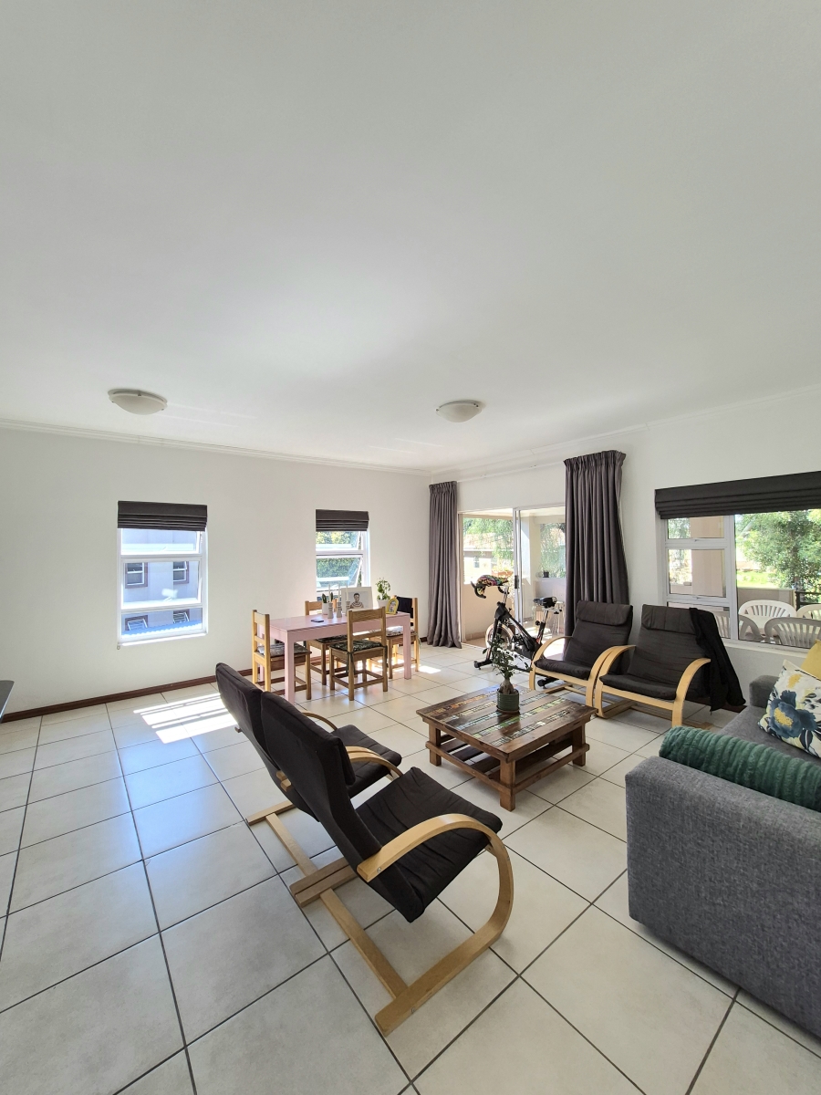 2 Bedroom Property for Sale in Saxonwold Gauteng
