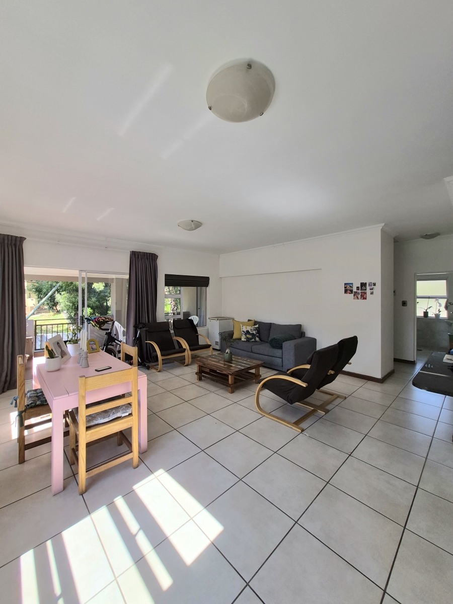 2 Bedroom Property for Sale in Saxonwold Gauteng