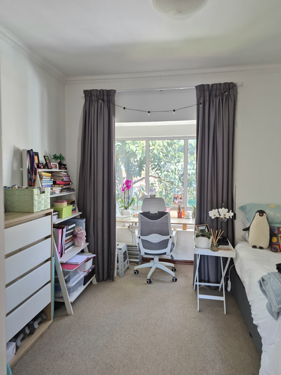 2 Bedroom Property for Sale in Saxonwold Gauteng