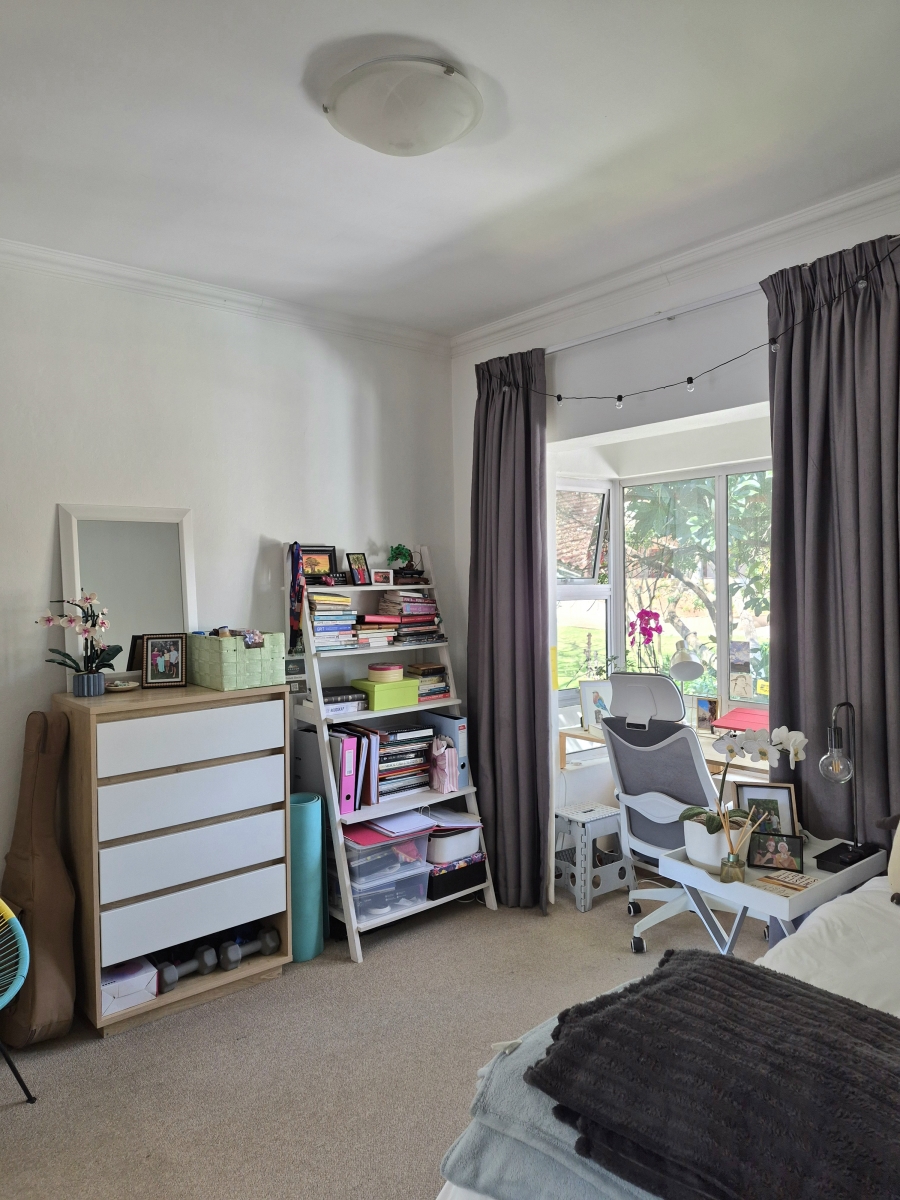 2 Bedroom Property for Sale in Saxonwold Gauteng