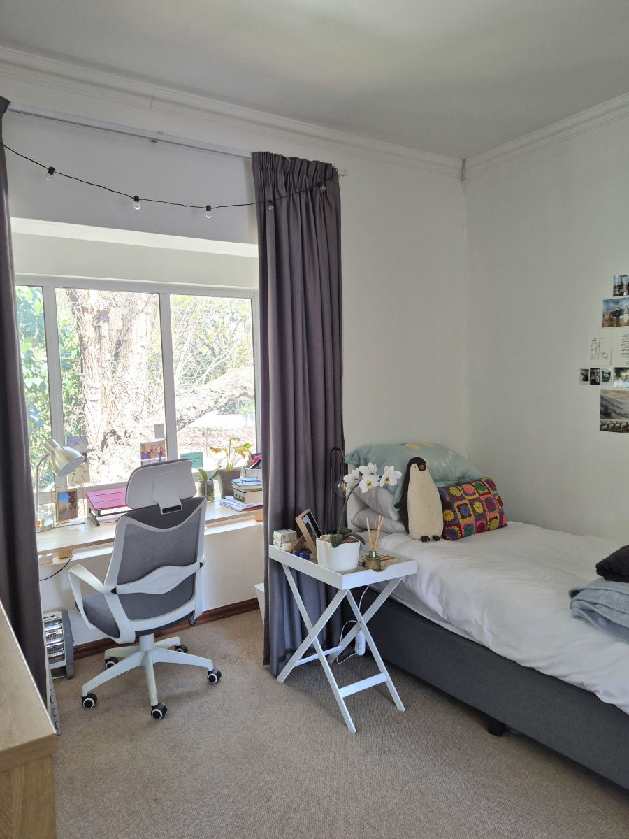 2 Bedroom Property for Sale in Saxonwold Gauteng