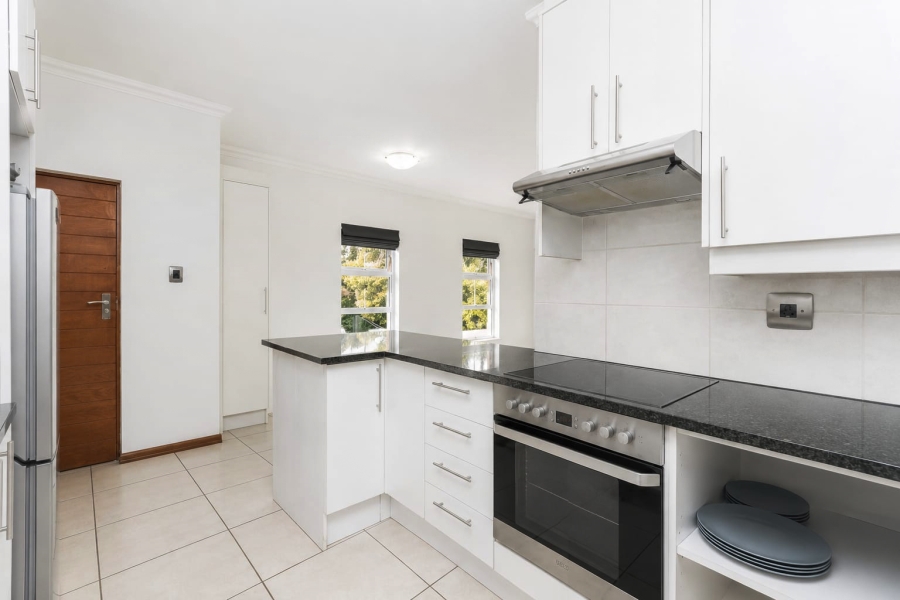 2 Bedroom Property for Sale in Saxonwold Gauteng