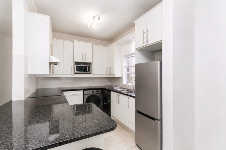 2 Bedroom Property for Sale in Saxonwold Gauteng