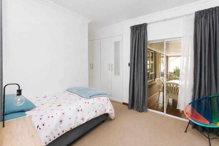 2 Bedroom Property for Sale in Saxonwold Gauteng