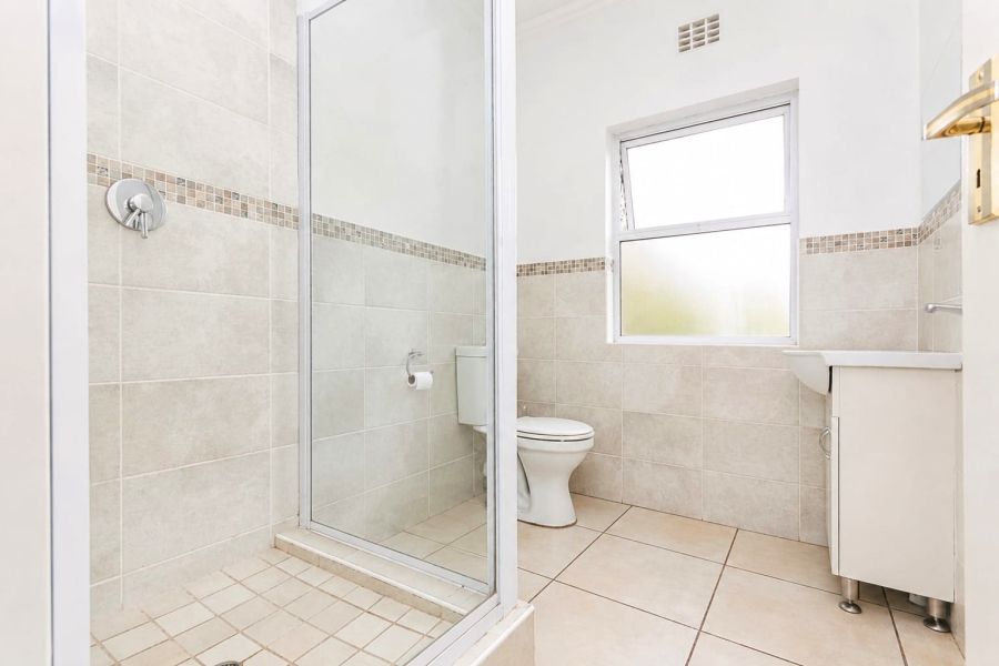 2 Bedroom Property for Sale in Saxonwold Gauteng