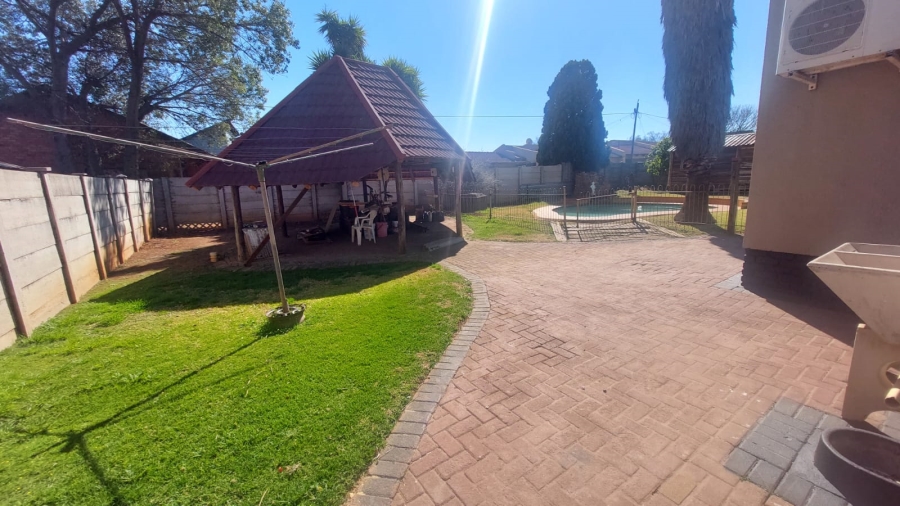 3 Bedroom Property for Sale in Greenhills Ext 3 Gauteng