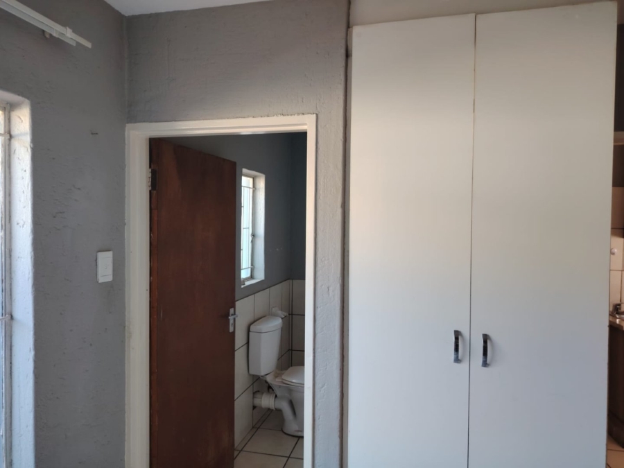 1 Bedroom Property for Sale in Randgate Gauteng