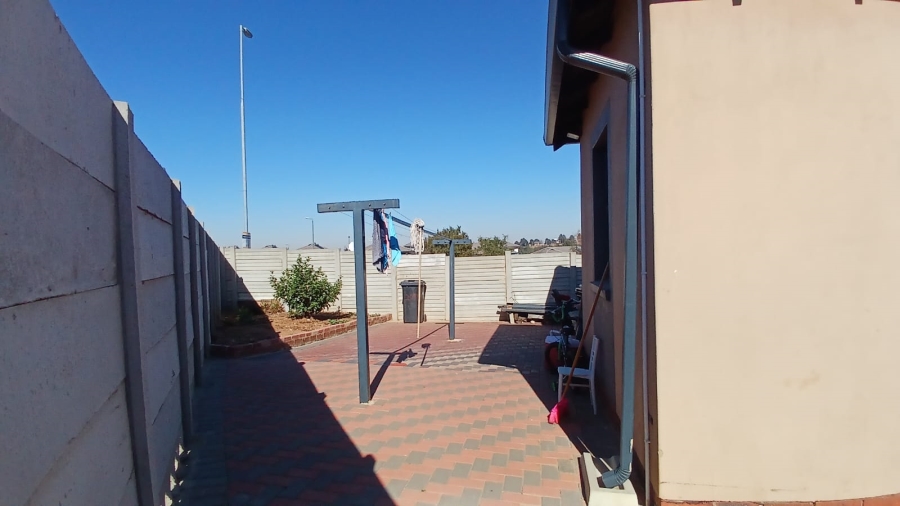 2 Bedroom Property for Sale in Mindalore Gauteng