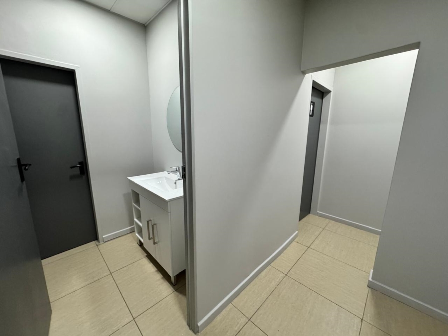 To Let Commercial Property for Rent in Kyalami Gauteng
