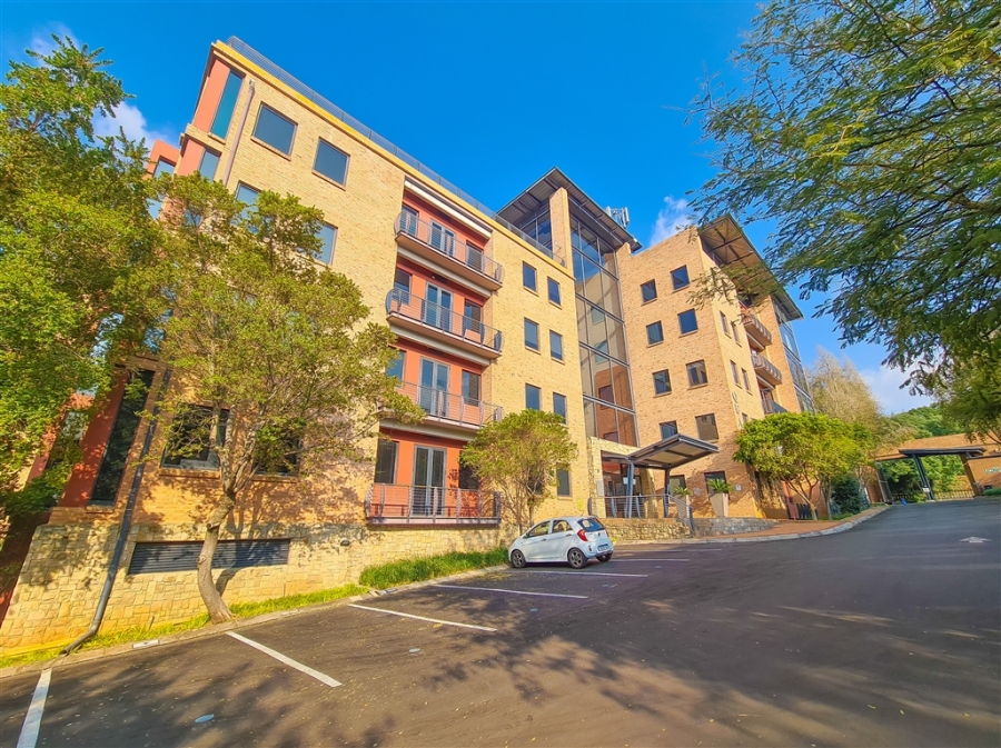 To Let Commercial Property for Rent in Constantia Kloof Gauteng