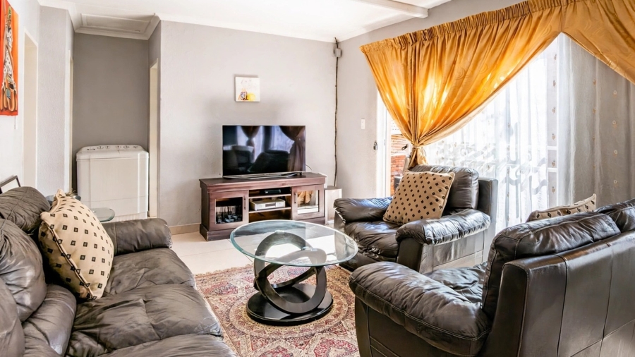 3 Bedroom Property for Sale in Wilgeheuwel Gauteng