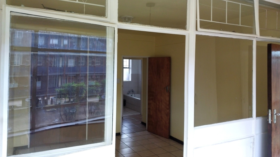 To Let 2 Bedroom Property for Rent in Rhodesfield Gauteng