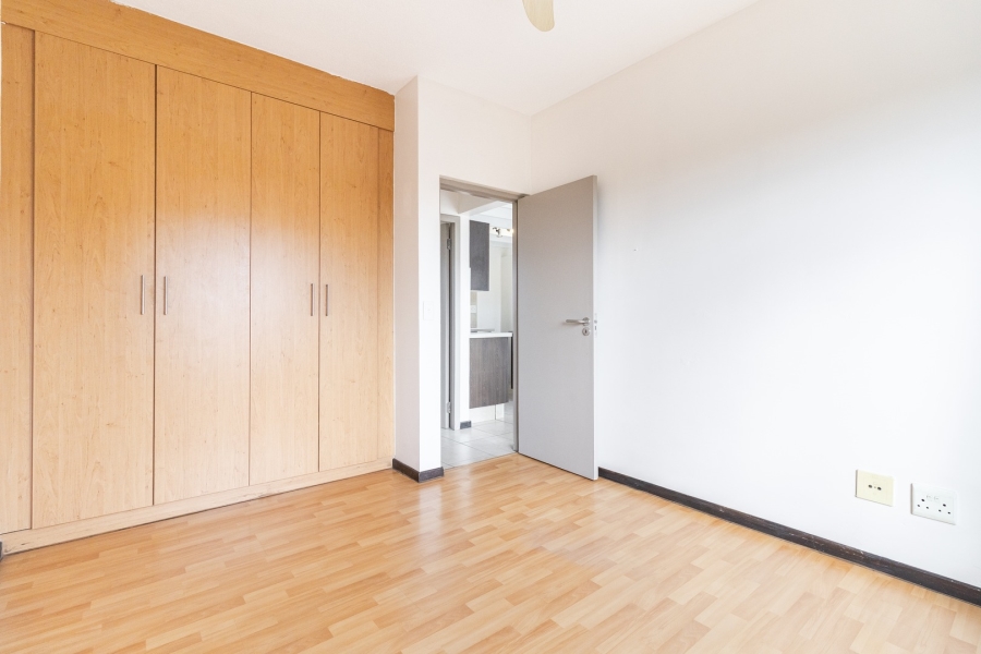 To Let 1 Bedroom Property for Rent in Lonehill Gauteng