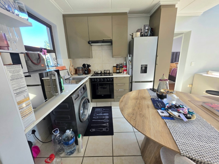 To Let 1 Bedroom Property for Rent in Paulshof Gauteng