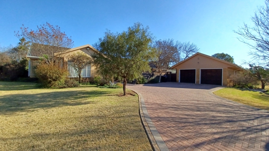 4 Bedroom Property for Sale in Vanderbijlpark SE 7 Gauteng