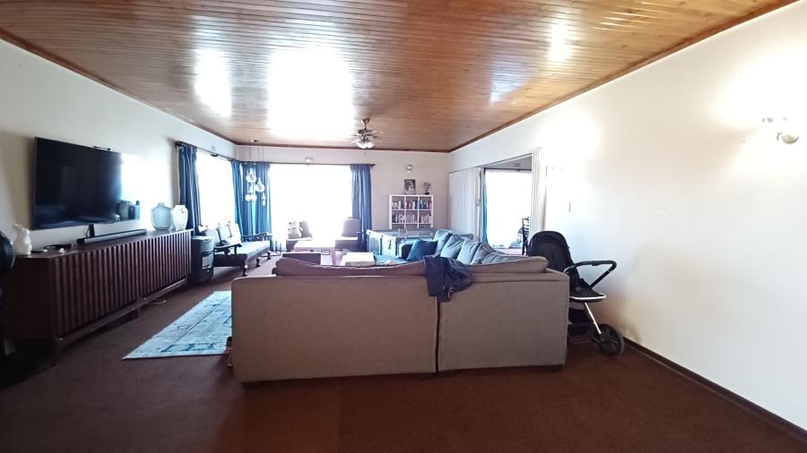 4 Bedroom Property for Sale in Vanderbijlpark SE 7 Gauteng