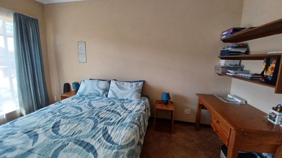 4 Bedroom Property for Sale in Vanderbijlpark SE 7 Gauteng