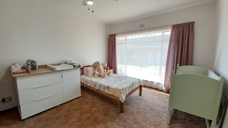 4 Bedroom Property for Sale in Vanderbijlpark SE 7 Gauteng
