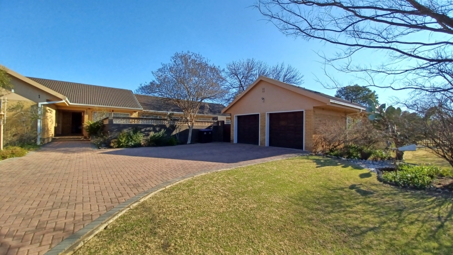 4 Bedroom Property for Sale in Vanderbijlpark SE 7 Gauteng