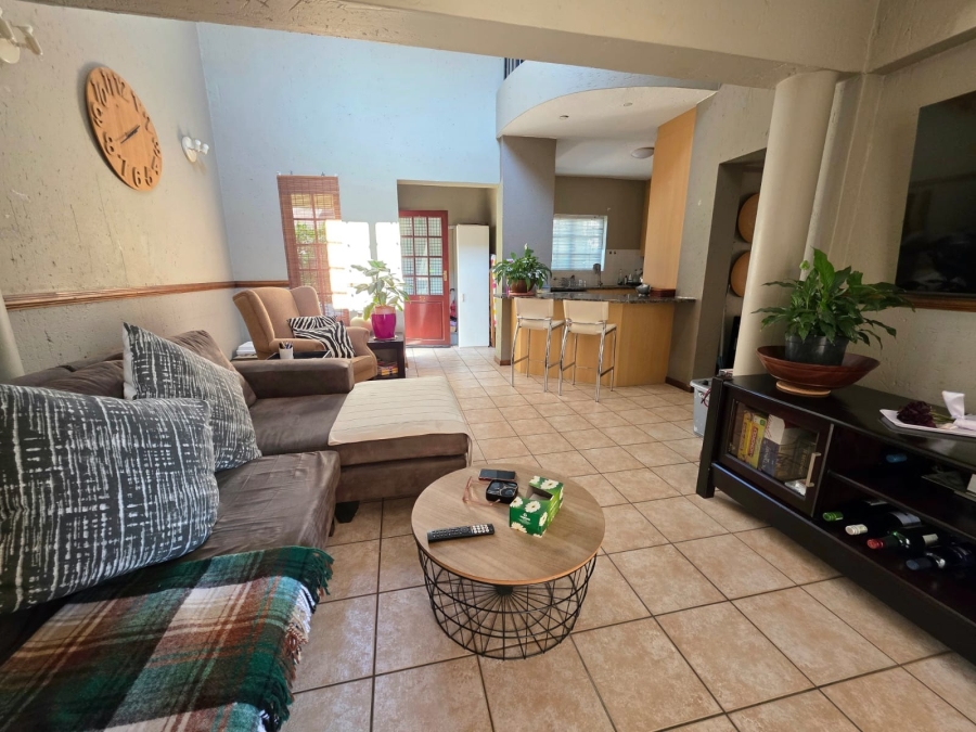 To Let 3 Bedroom Property for Rent in Lonehill Gauteng