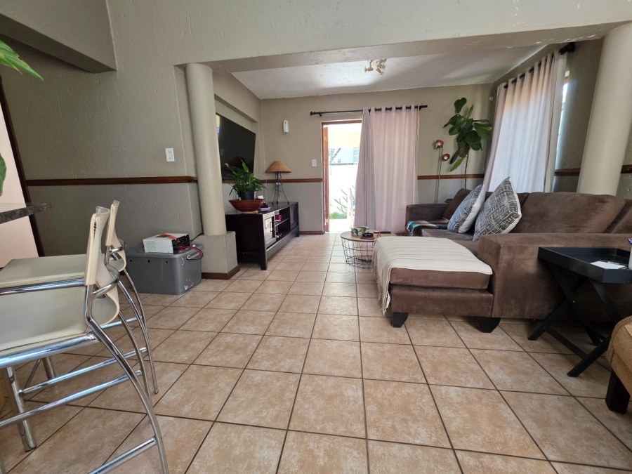 To Let 3 Bedroom Property for Rent in Lonehill Gauteng