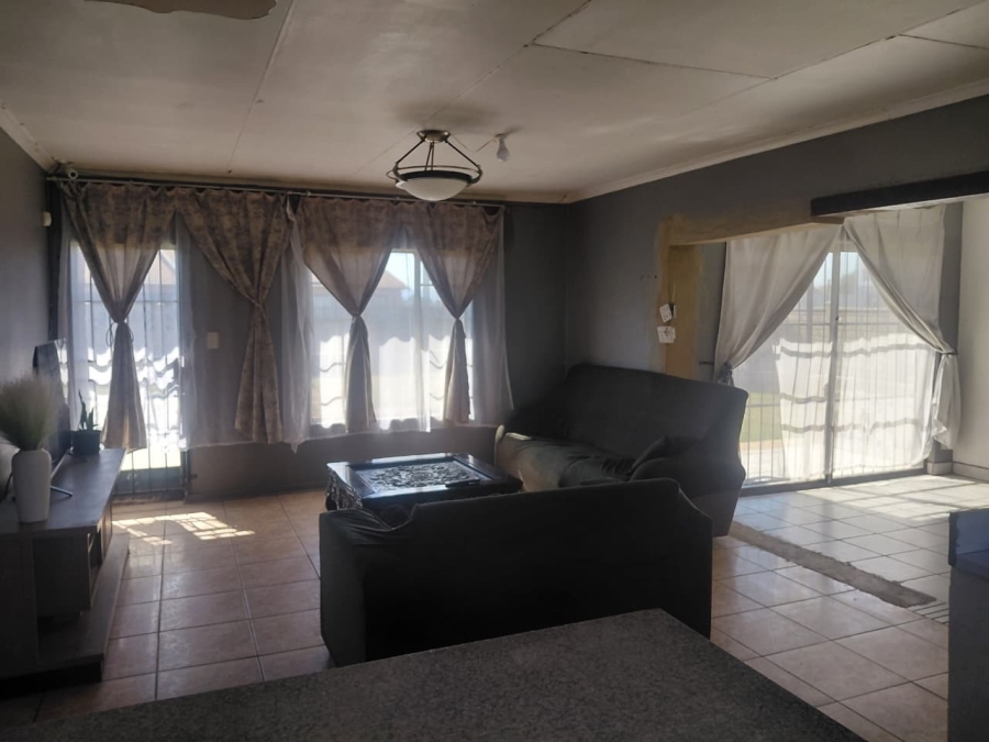3 Bedroom Property for Sale in Riversdale Gauteng